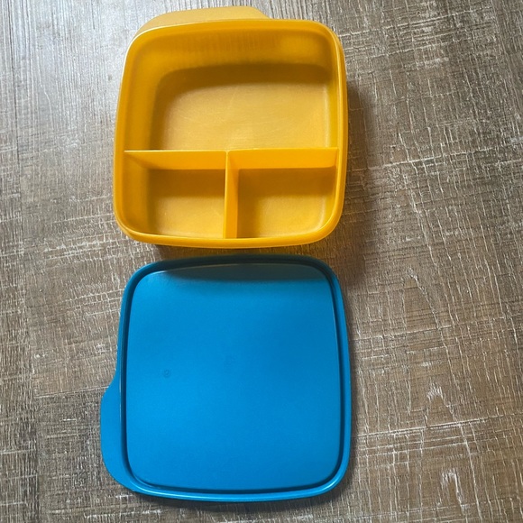 Tupperware Lunch It Divided Container - Picture 1 of 1